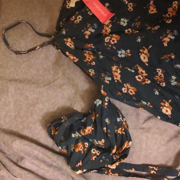 XXL NWT Floral Cold Shoulder Tank Top Plus Size Top - Picture 17 of 17